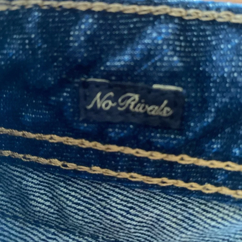 Akoo Straight Leg Relaxed Paint Splatter Distressed Jeans Size 44